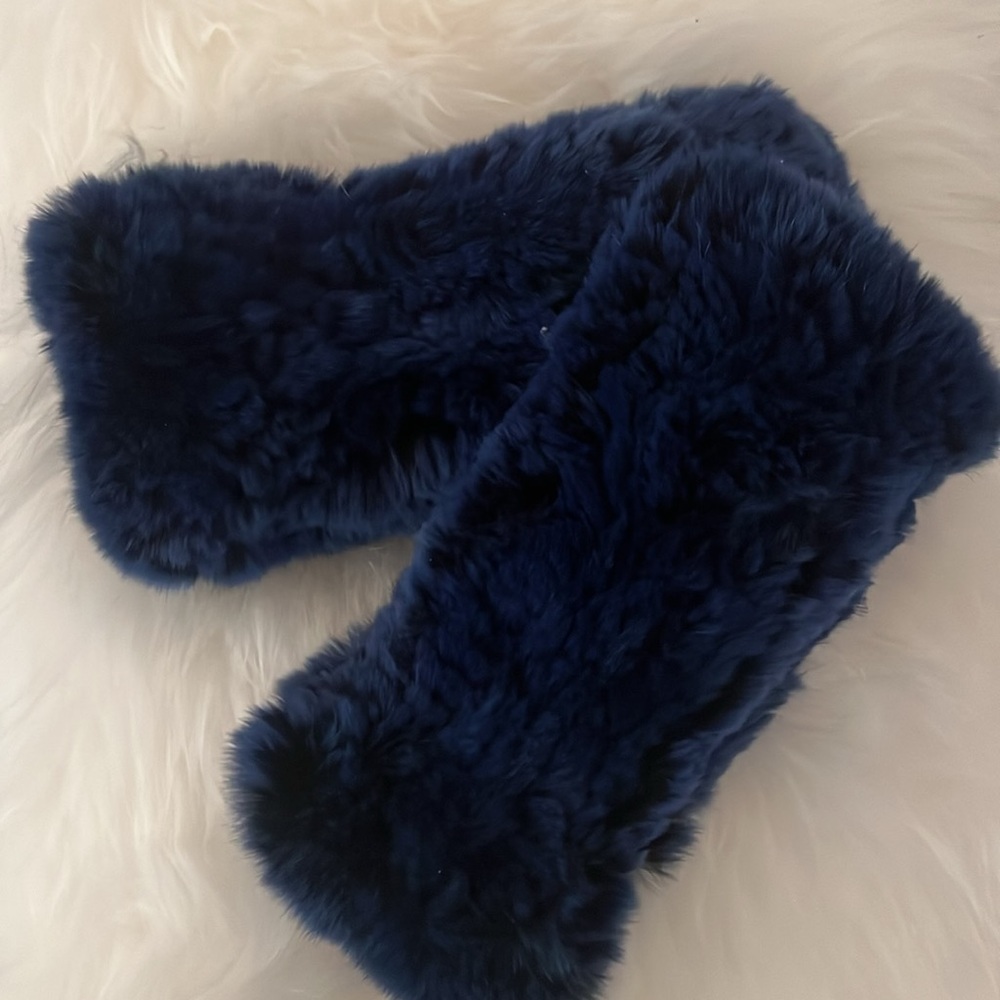 Luxurious Navy Rabbit Fur Fingerless Gloves NWOT - Picture 6 of 6